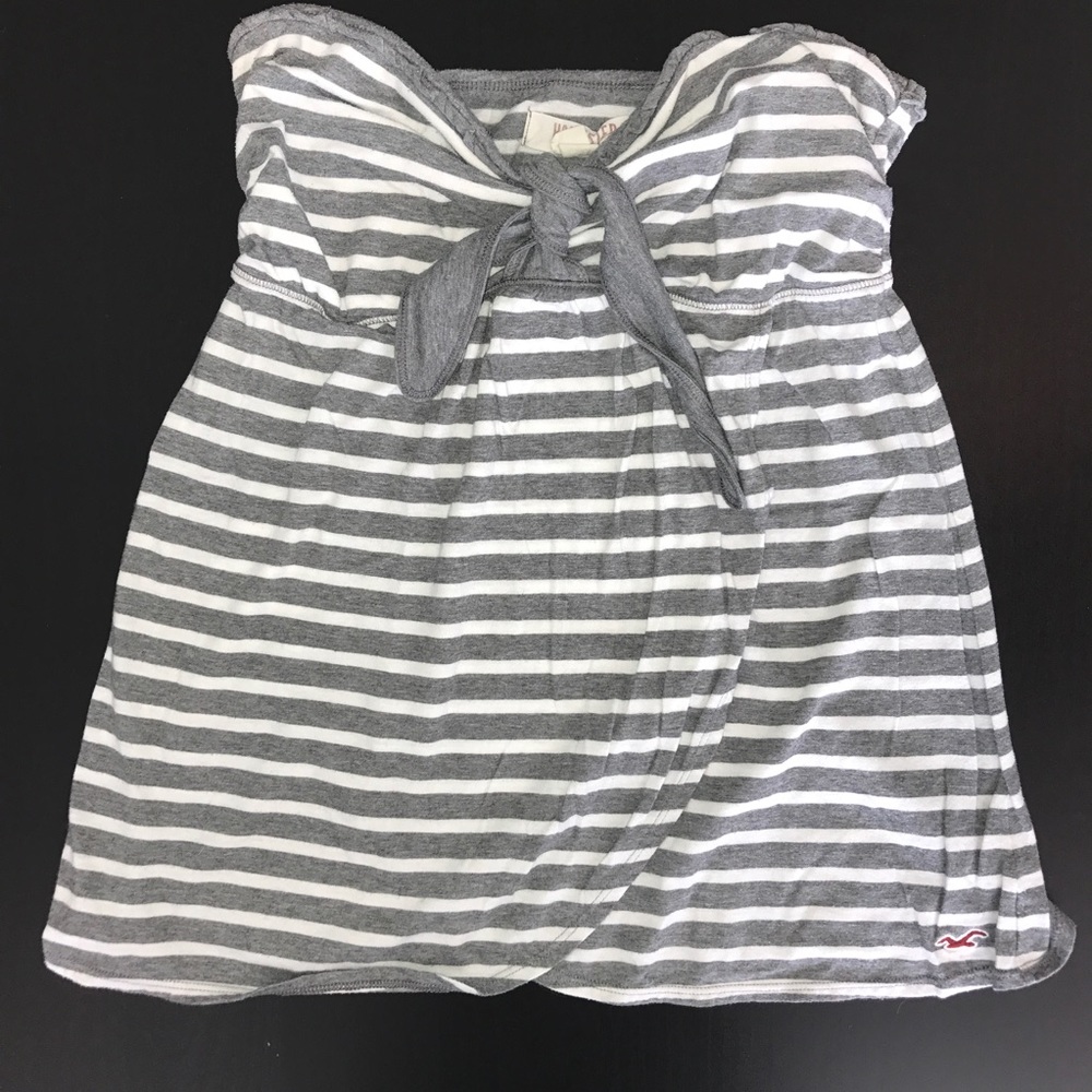Hollister strapless wrap style bow top - large